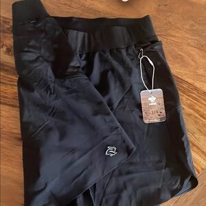 Men’s running shorts